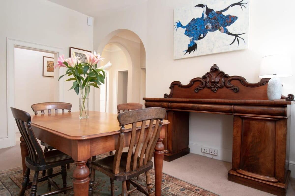 Villa Charming On Charles Launceston Exterior foto