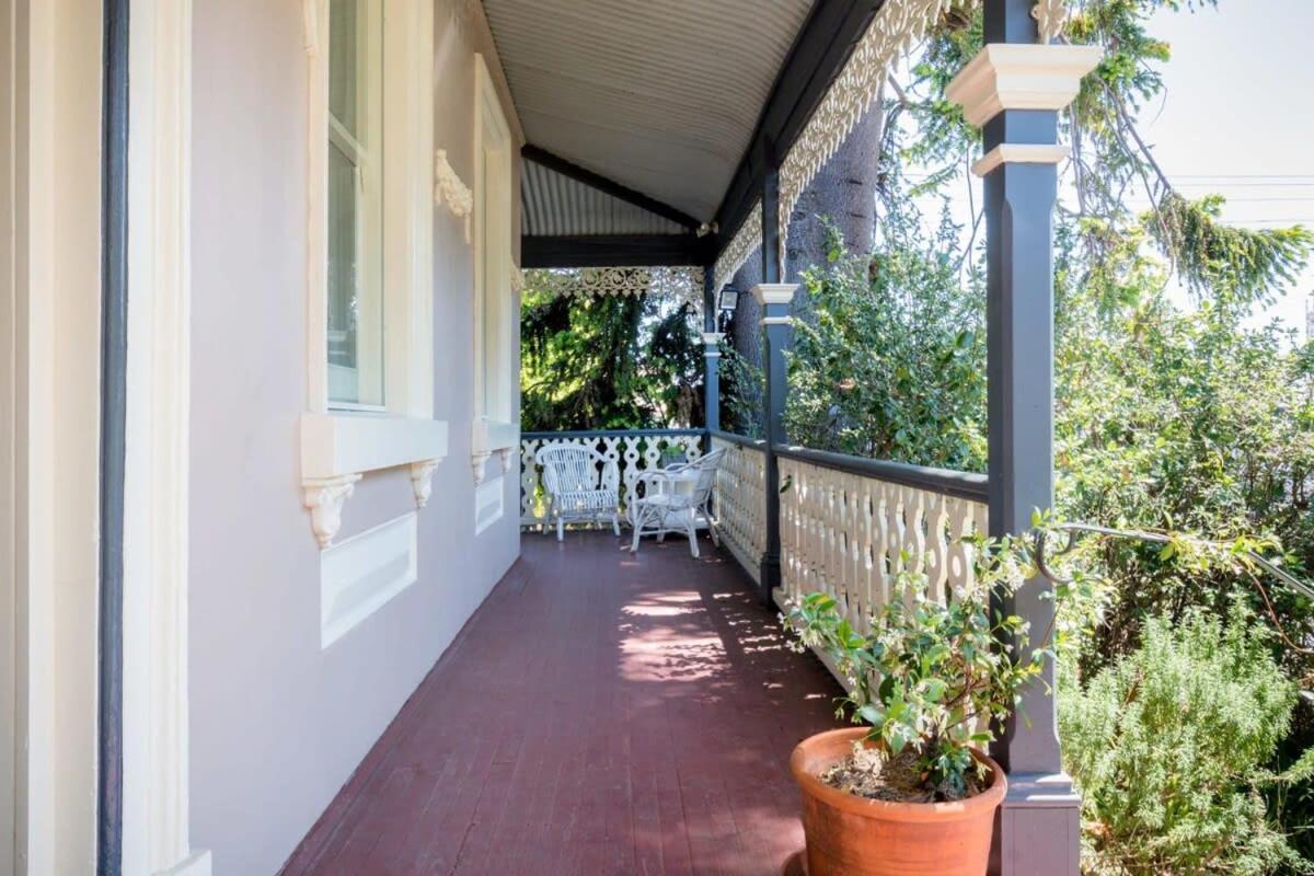 Villa Charming On Charles Launceston Exterior foto